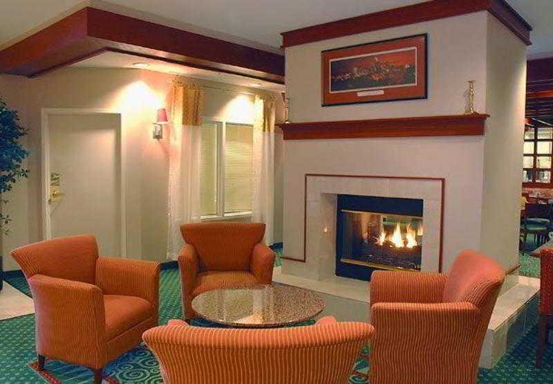 Courtyard Indianapolis Northwest Hotel Dalaman gambar